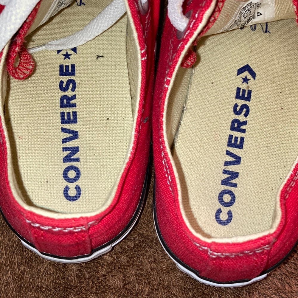 Red Converse - Picture 5 of 5